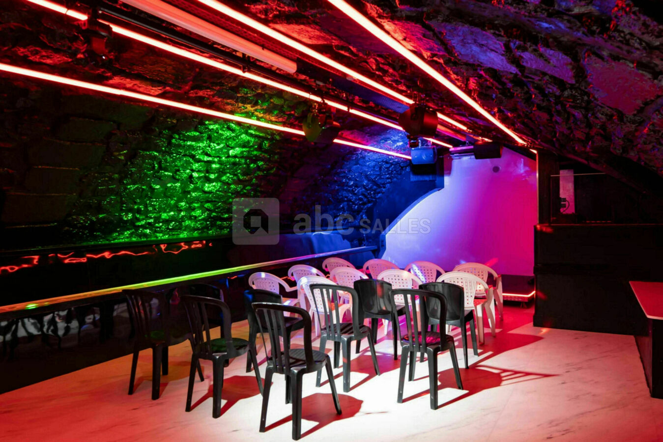Salle sous-sol 1