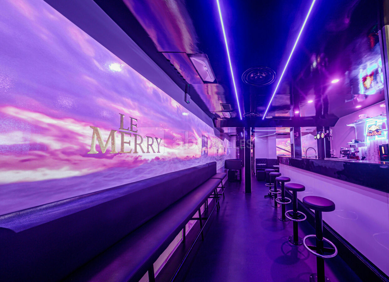 Entrée/ bar
