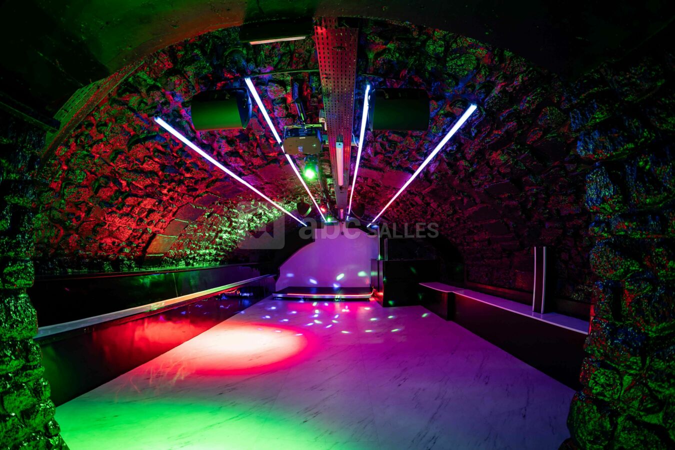 Salle sous-sol 1