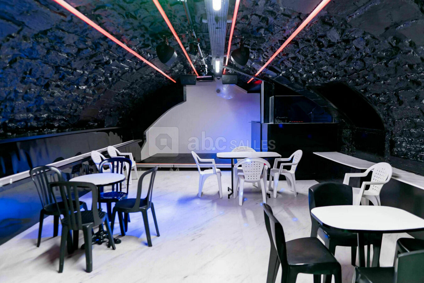 Salle sous-sol 1