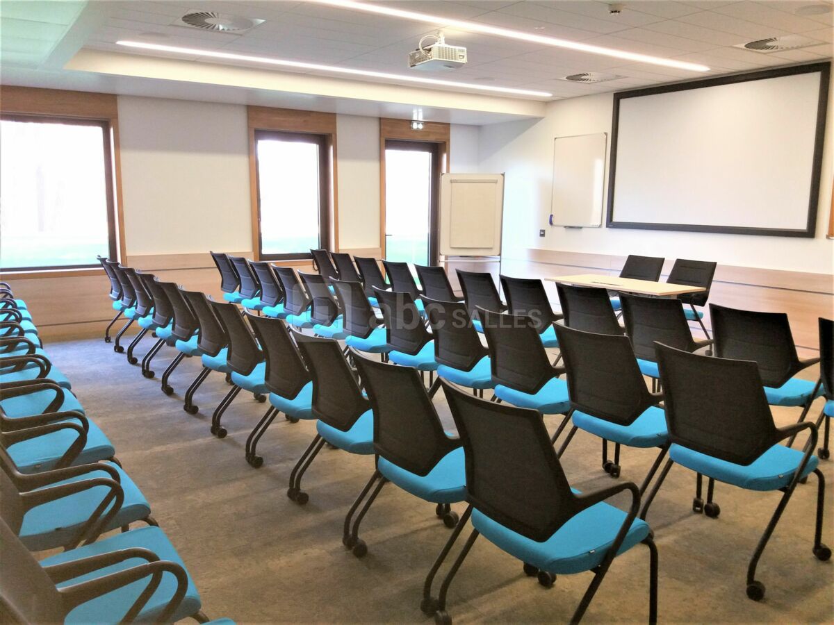 Salle de réunion M-N-O-P