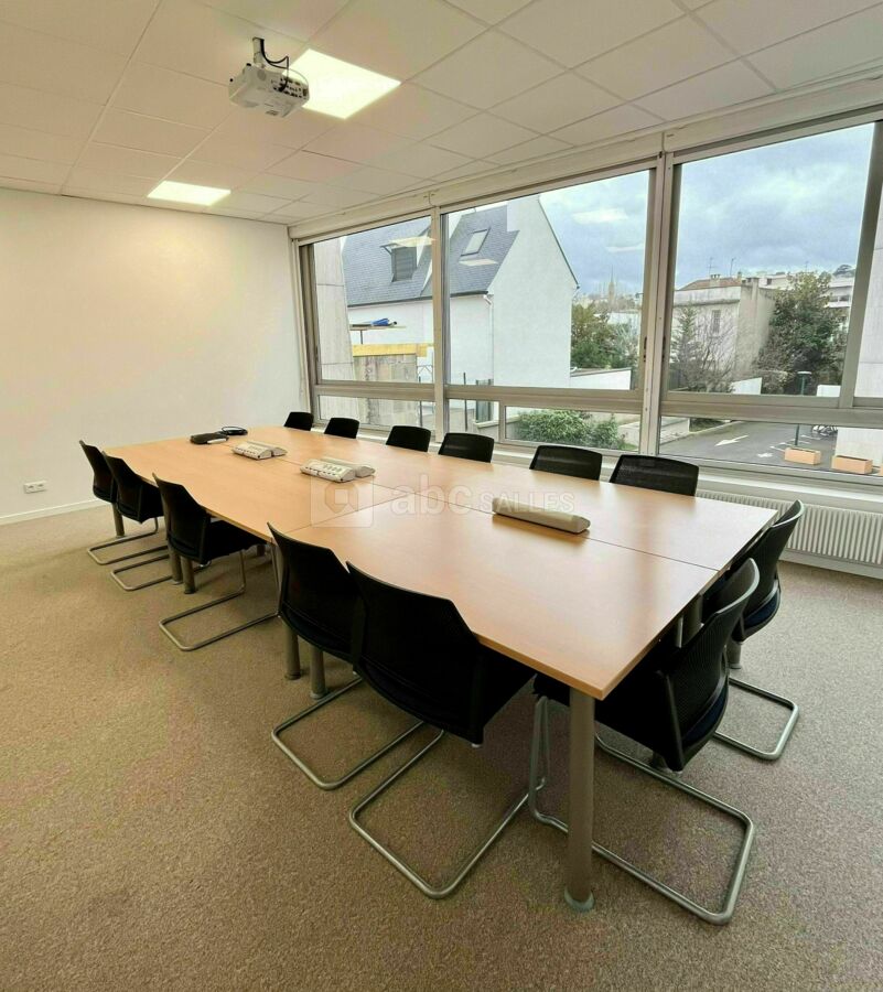 Salle 12 places