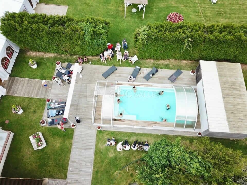 Piscine couverte chauffée