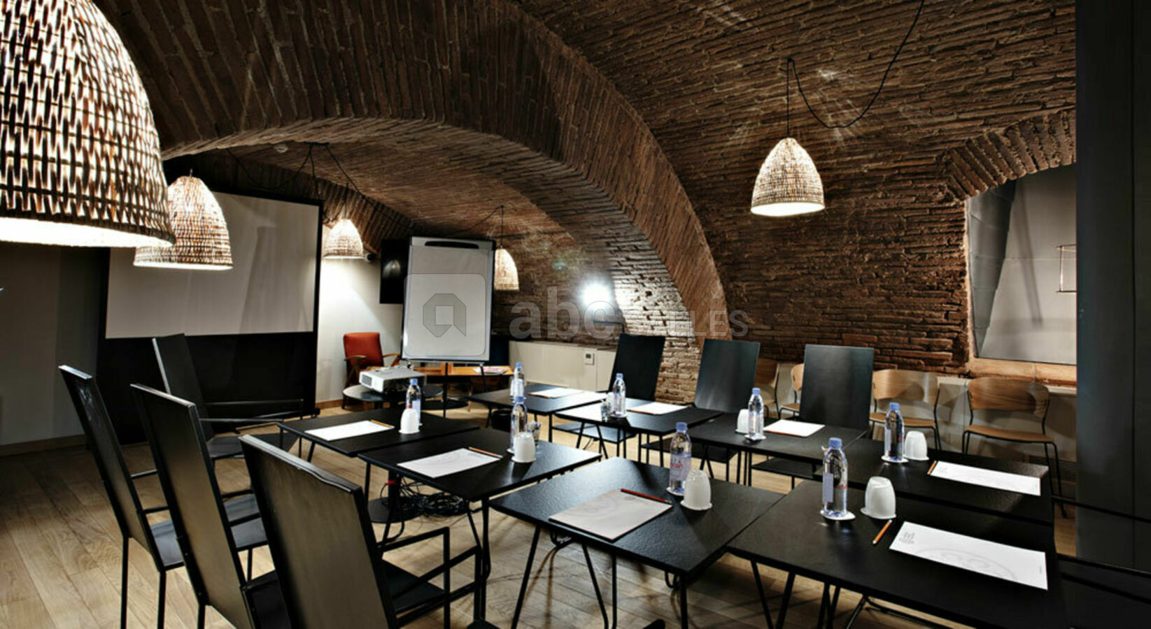 Salle de réunion - Cave voutée