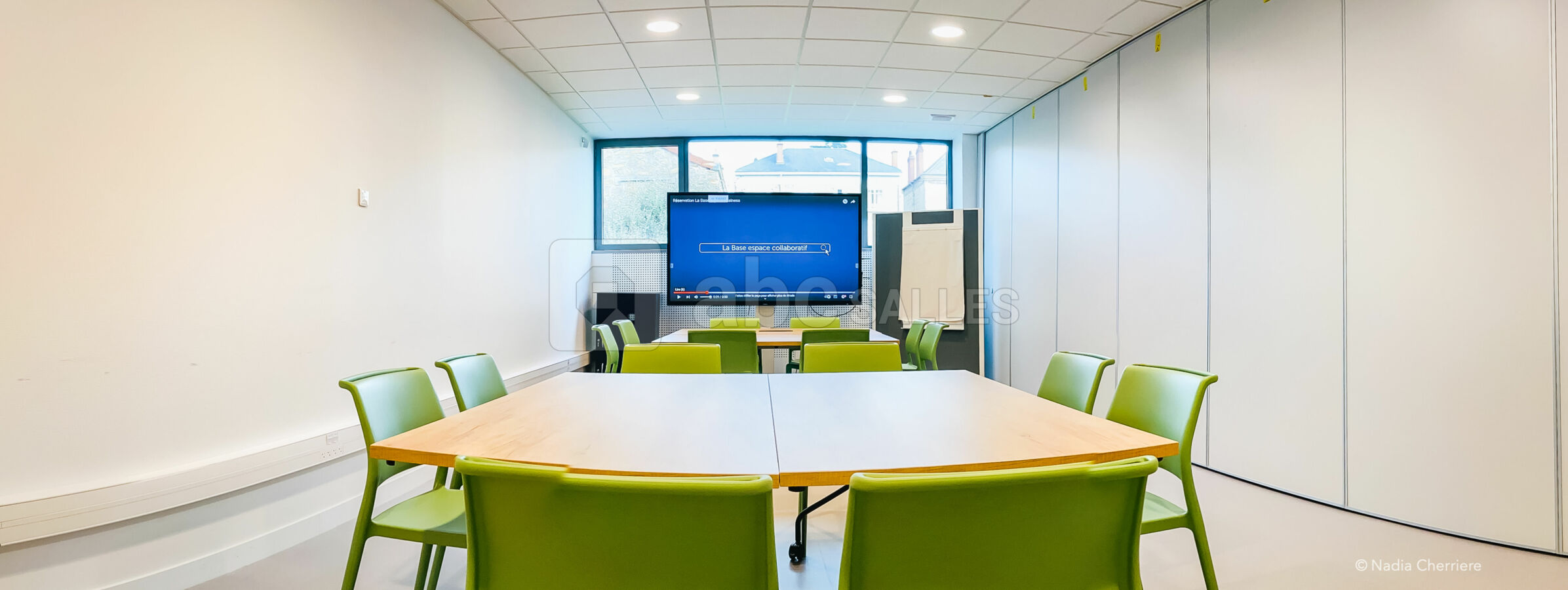 Salle Electron 1 de La Base by CCI19 en version "groupe de travail"