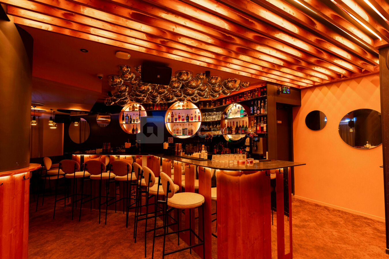 Bar (3)