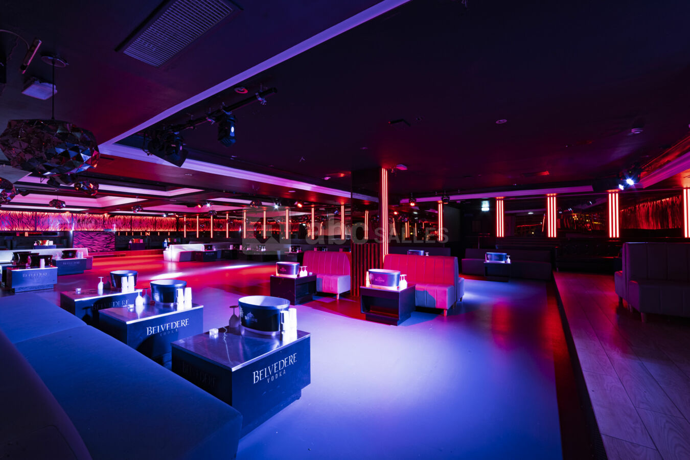 SALLE DE RECEPTION - TAMISE ROUGE