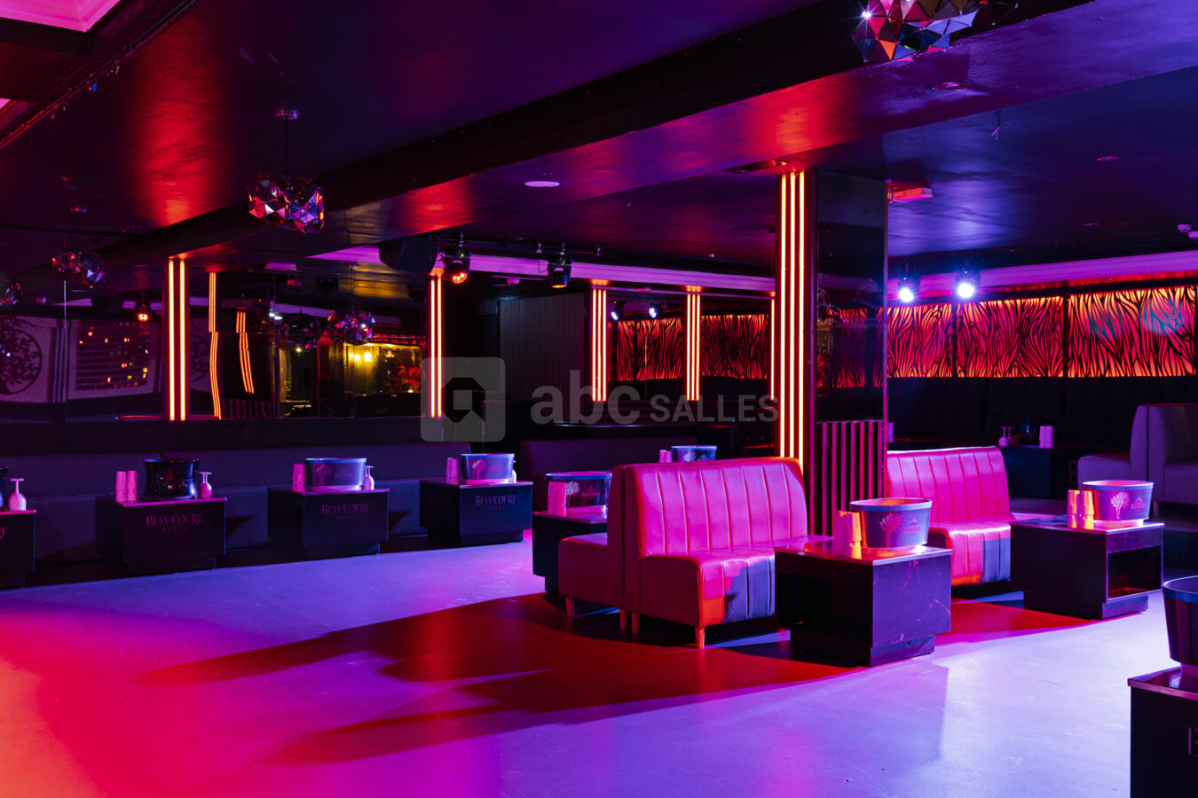 SALLE DE RECEPTION - TAMISE ROUGE