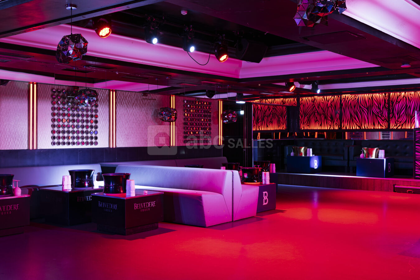 SALLE DE RECEPTION - TAMISE ROUGE