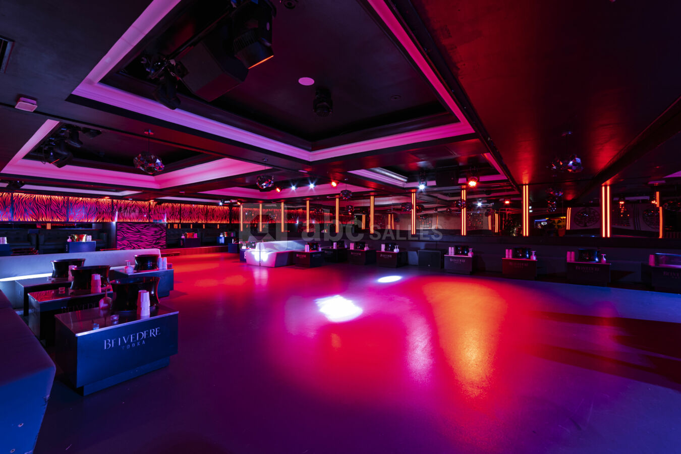 SALLE DE RECEPTION - TAMISE ROUGE