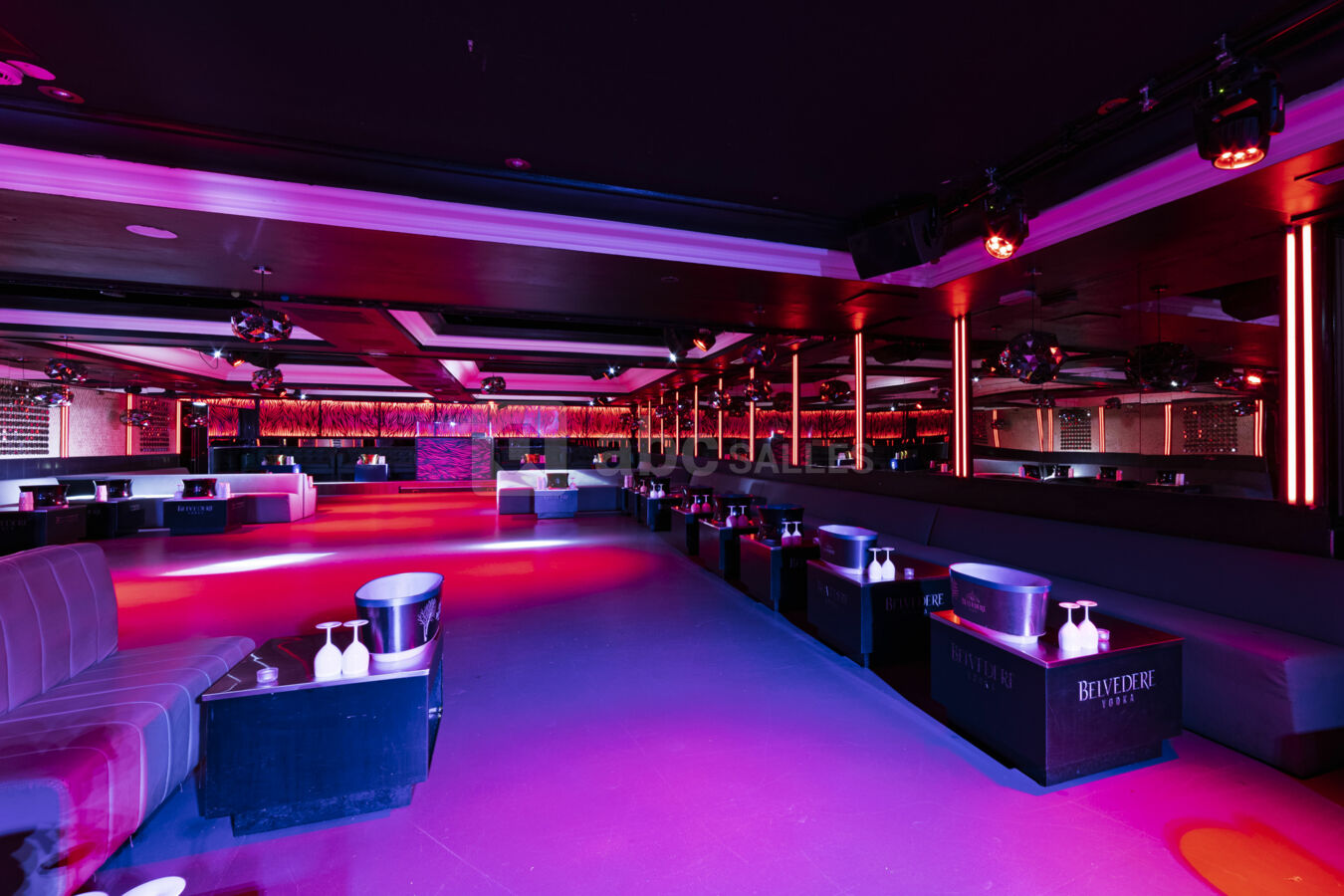 SALLE DE RECEPTION - TAMISE ROUGE