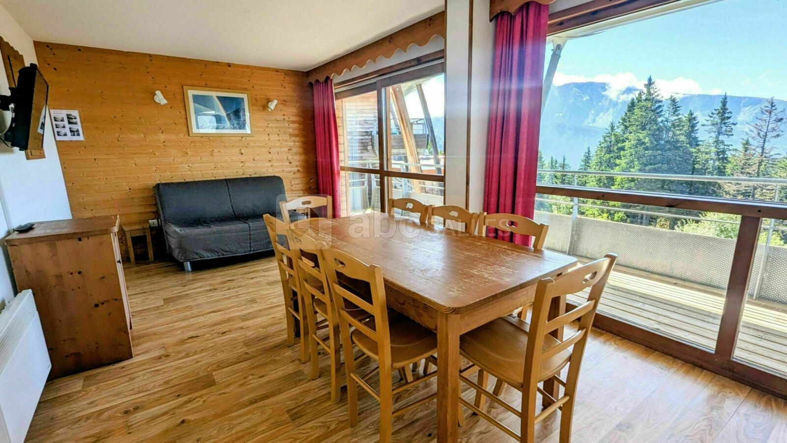 Vue intérieure d'un appartement de la résidence Les Villages du Bachat