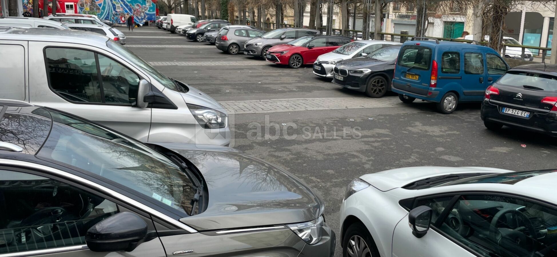LE PARKING DE LA VILLE
