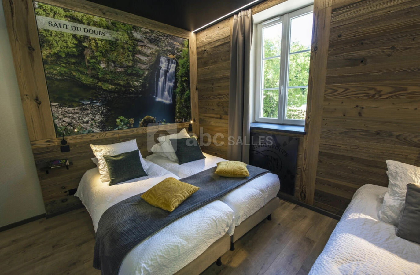 12 chambres avec salle de bain privative