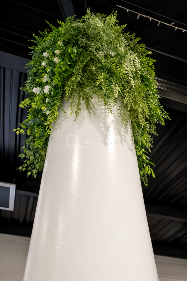 Prestation décoration : habillage des poteaux