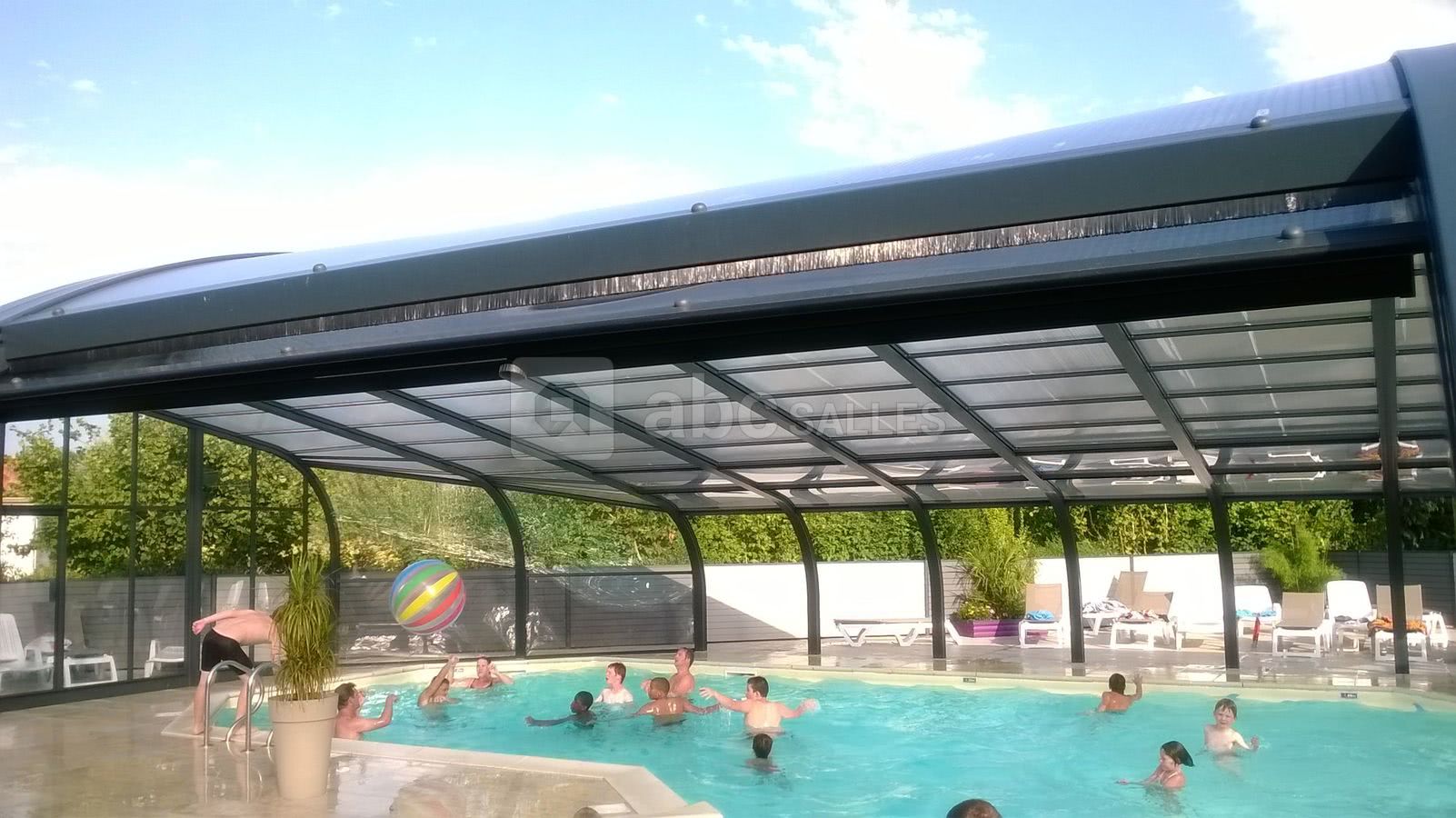 Piscine couverte