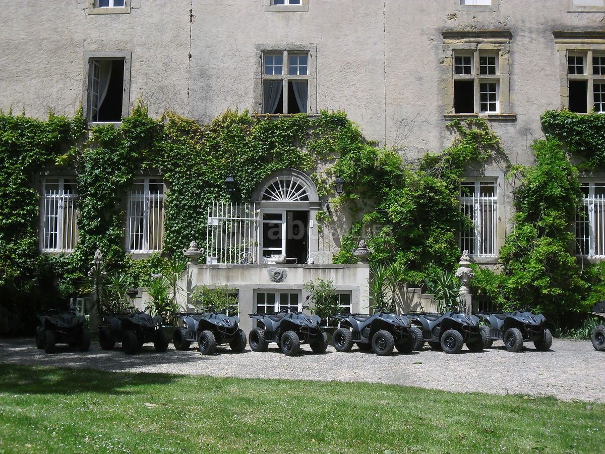 Quades au sud du Château