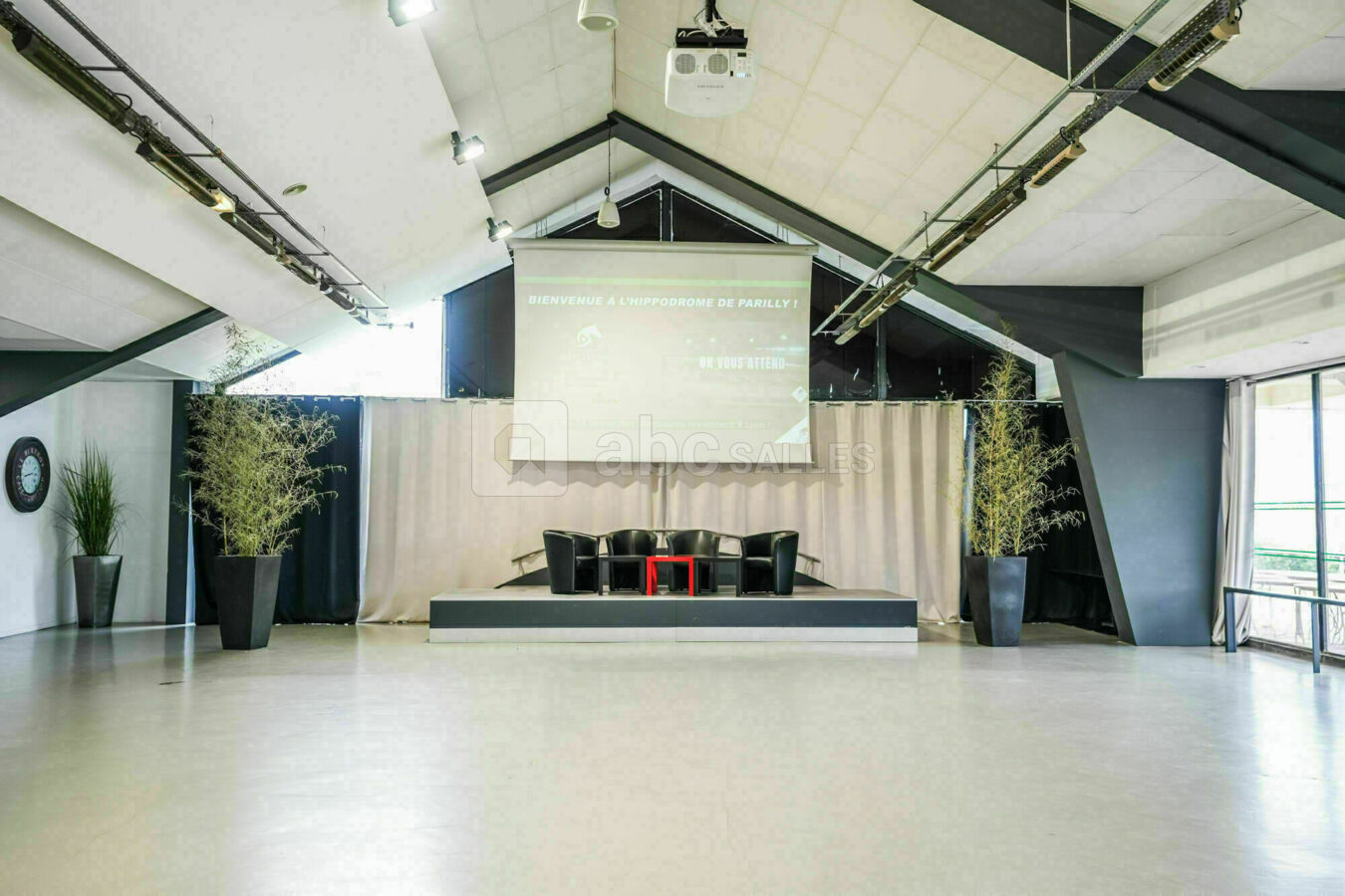GRAND CAMP HIPPODROME PARILLY