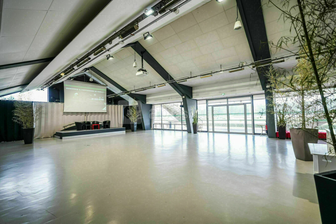 GRAND CAMP HIPPODROME PARILLY