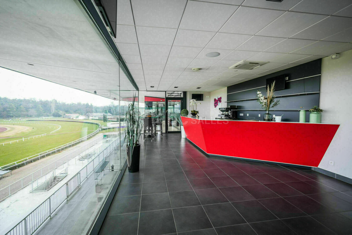 RESTAURANT PANORAMIQUE HIPPODROME PARILLY