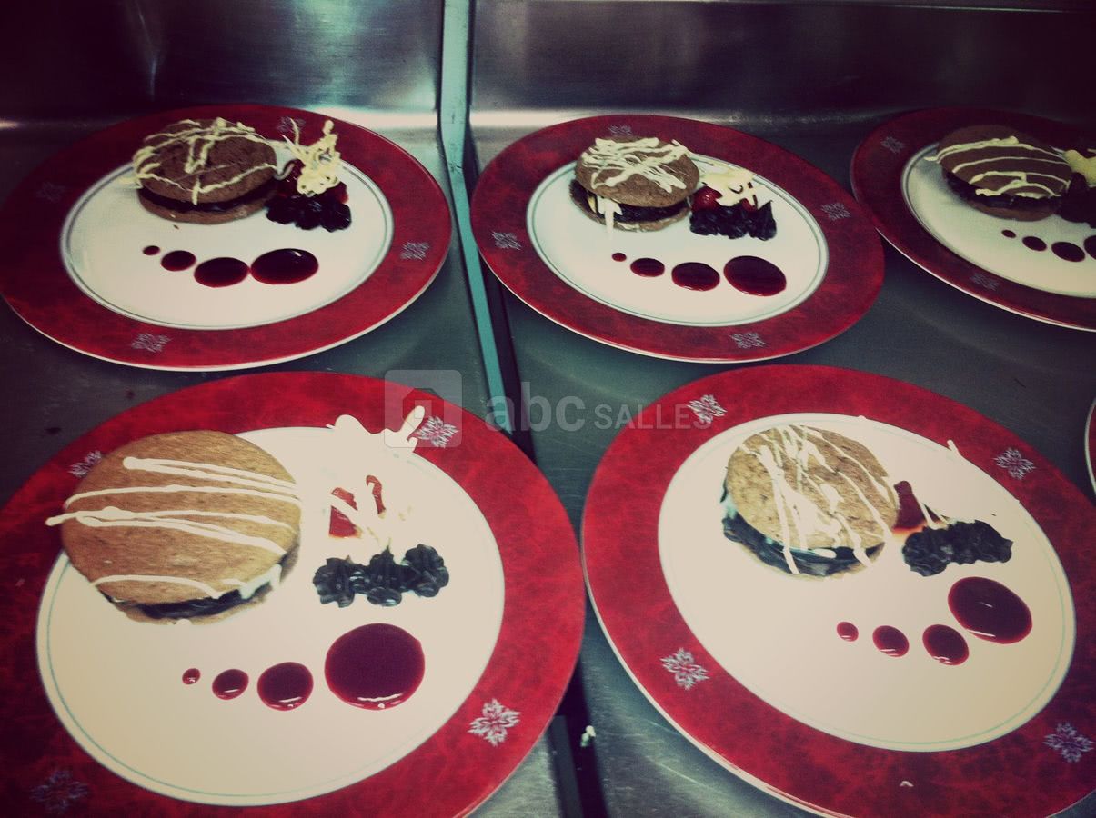 Macaron aux fruits rouges maison