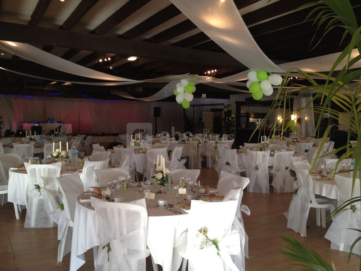 Mariage dans la grande salle