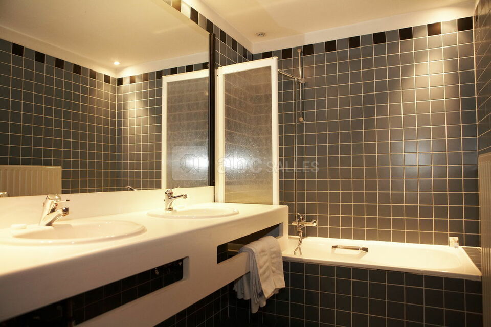 SDB hôtel CORTINA