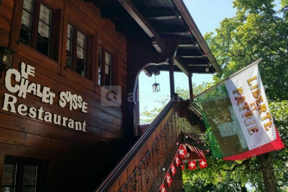 Le Chalet Suisse