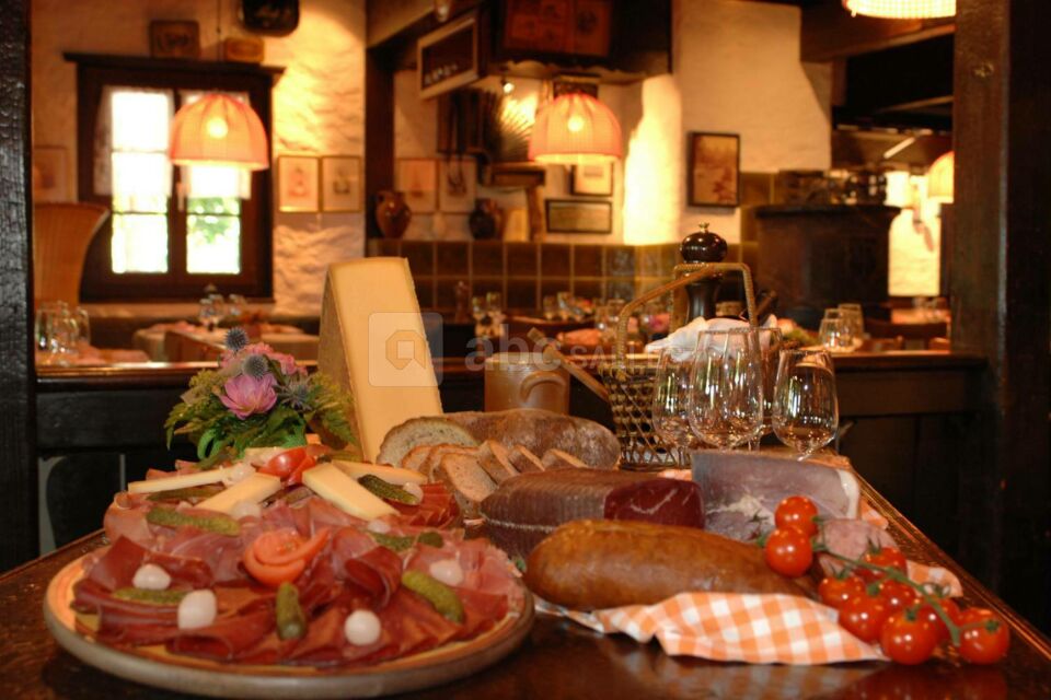 Le Chalet Suisse
