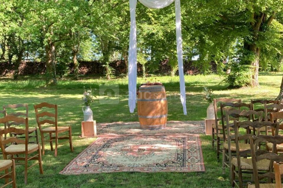 CEREMONIE LAIQUE DANS LE PARC DE CHARMILLES