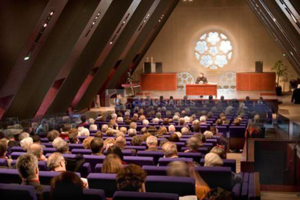 Grand auditorium 230 places