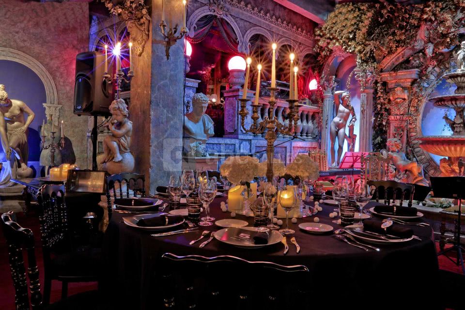 Diner assis