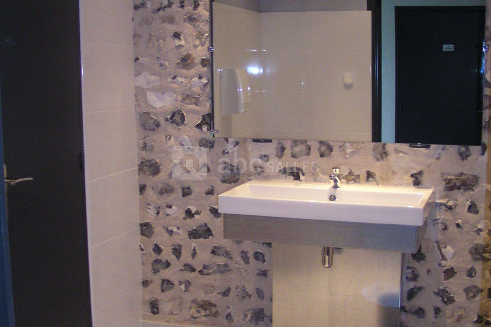 Sanitaires de la salle