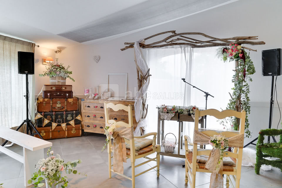 Cérémonie laïque en intérieure en cas de mauvais temps