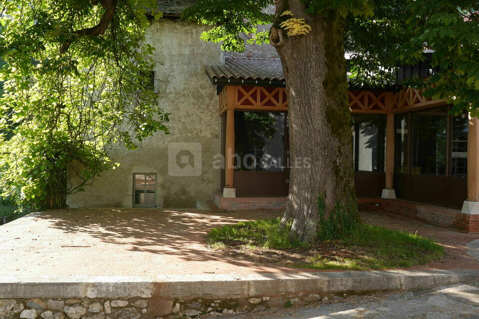 A l'ombre du maronnier