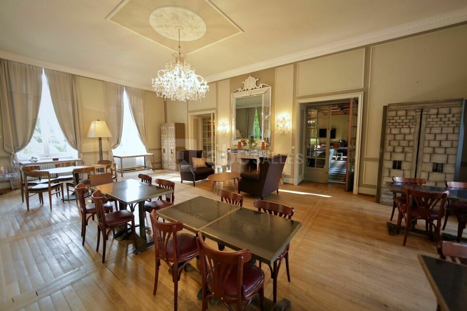 Salon Gris