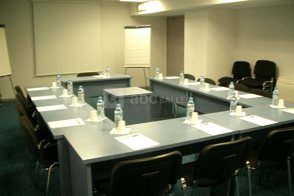 Salle seminaire st exupery