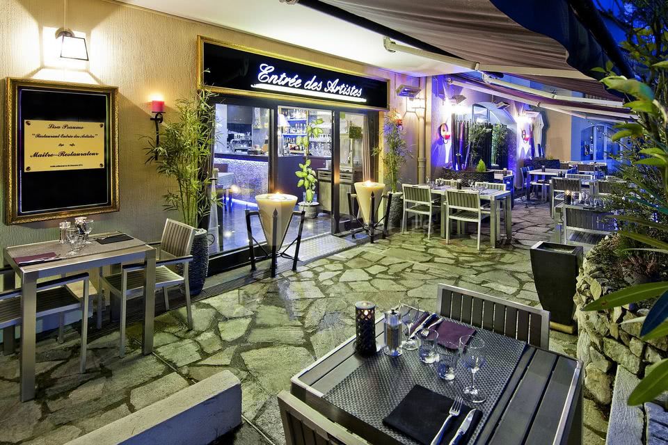Entrée des Artistes