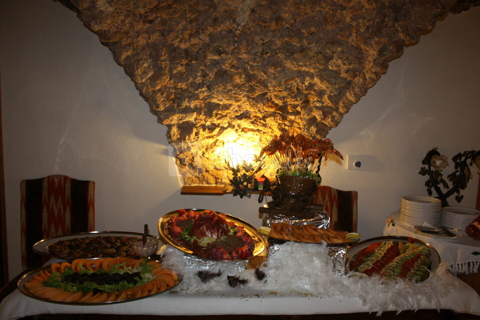 Buffet sous les voutes