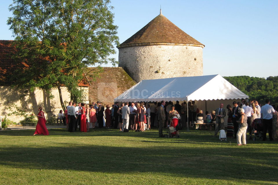 Ferme de la haute maison - un mariage estival