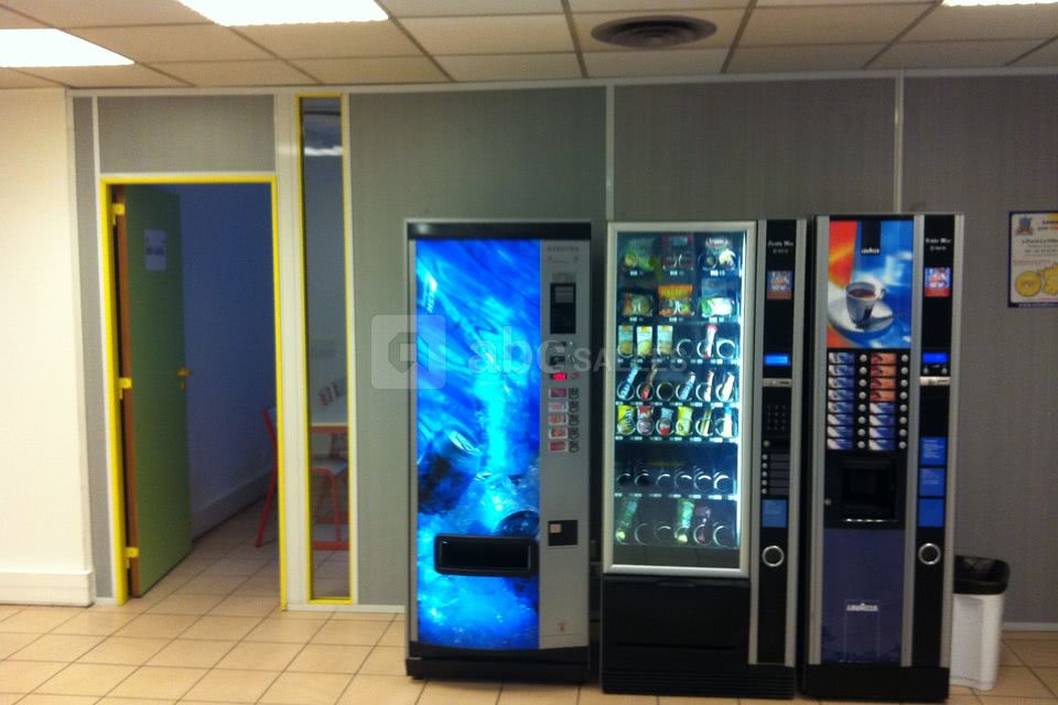 Distributeurs de boisson, locaux paris 16ème