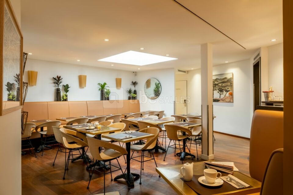 Salle petit déjeuner