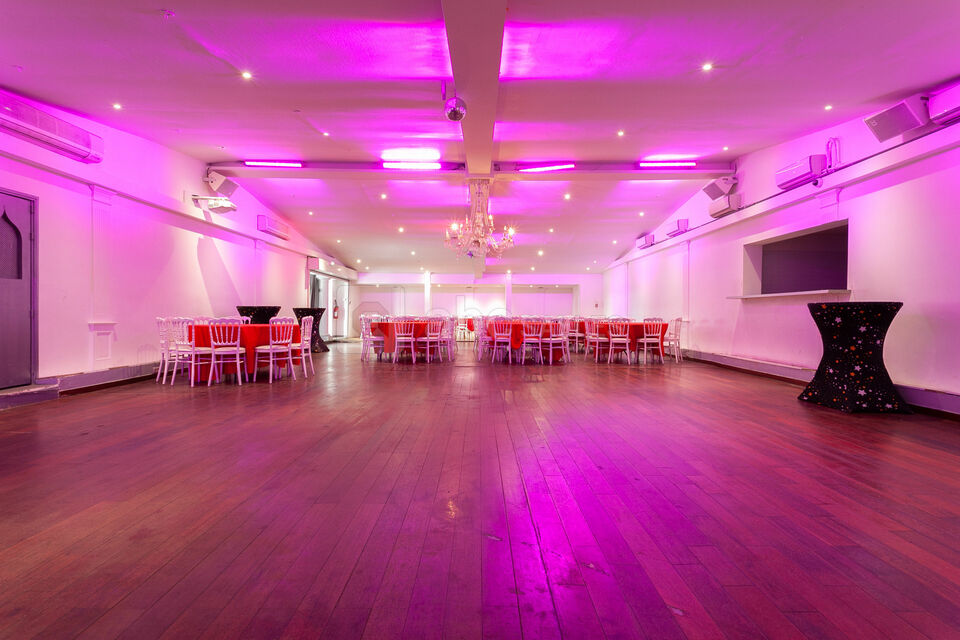 Salle Layali
