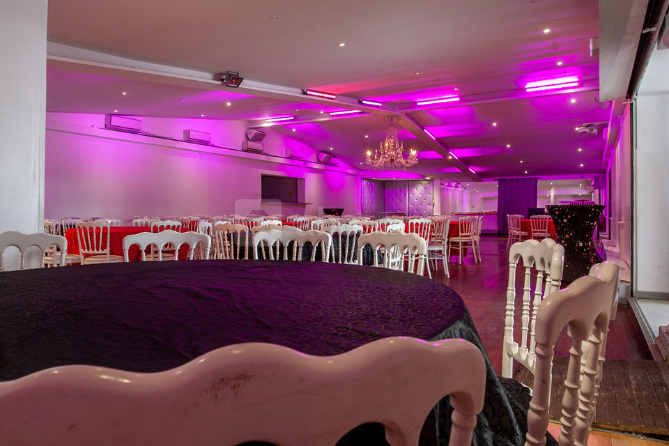 Salle Layali
