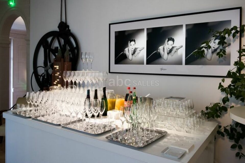 Studio Harcourt Paris