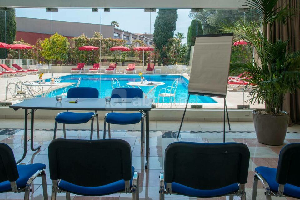 Quality Hôtel Carlton