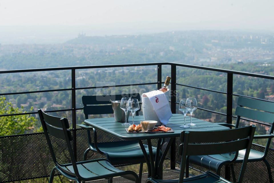 L'Ermitage Hôtel Cuisine à Manger