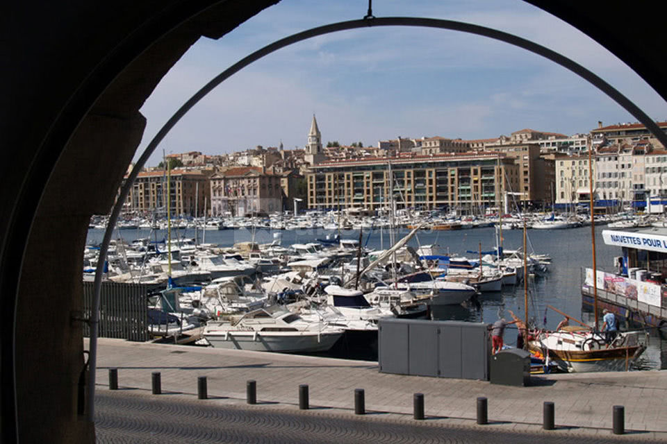 Vue du Vieux-Port de la salle