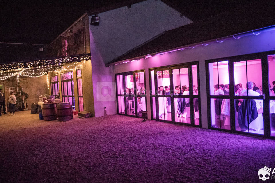 Exterieur Salle de mariage Château de Matel 2