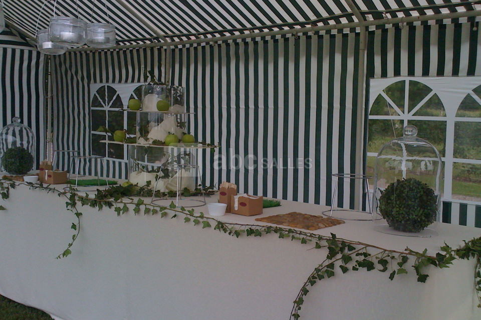 Buffet brunch extérieur